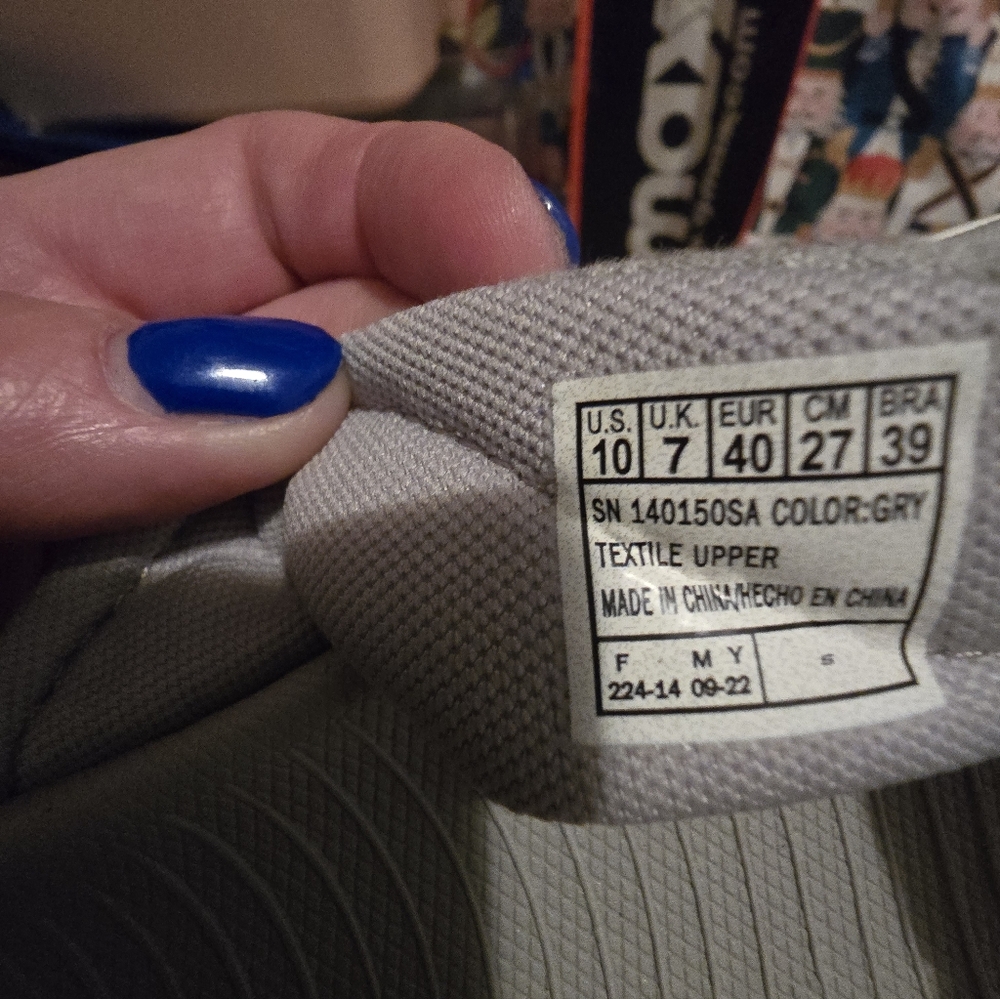 Sketchers Comfy Flip Flops - Picture 3 of 6